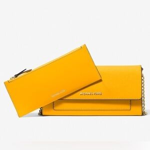 NWT❣️ M Kors 2 Pieces Leather Saffiano 2 in 1 Crossbody Shoulder Bag Micheal